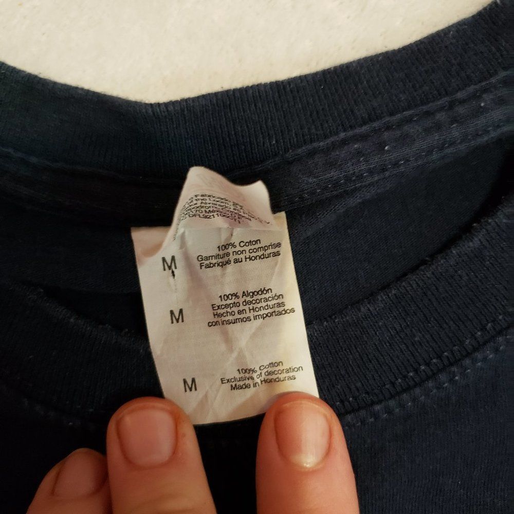Friends Phrase Tee - Picture 2 of 3